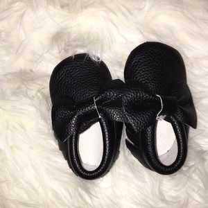 🔥 Red bottom moccasins 🔥